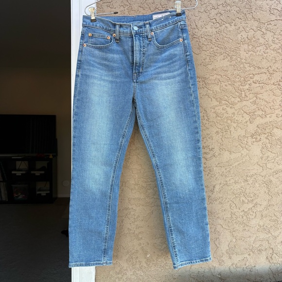 GAP light wash,  'vintage slim high rise' size 28 | size 6 petite - Picture 1 of 4